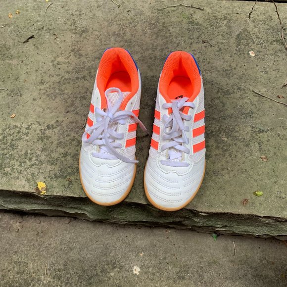 Kids' Adidas Sneakers with Bright Orange Trim – Stylish, Durable, and Comfortabl - Picture 1 of 2